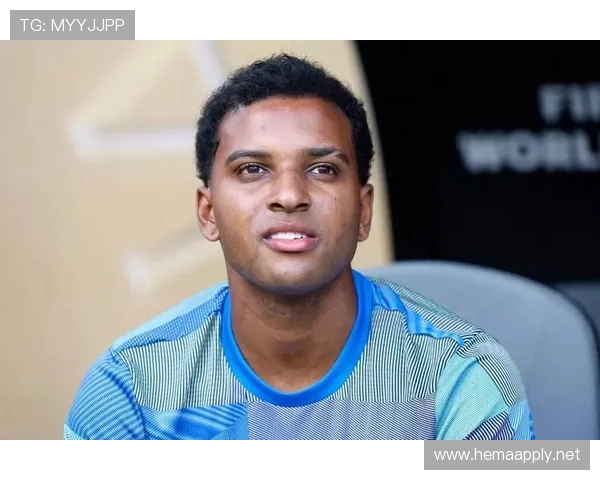 罗德里戈职业生涯进阶解析：多面进攻手如何锁定皇马核心轮换