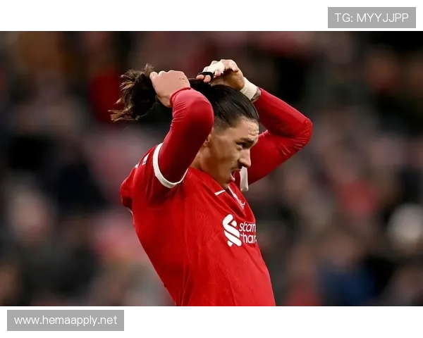 努涅斯在英超的战术适配与角色挑战分析 努涅斯在英超的战术适配与角色挑战分析