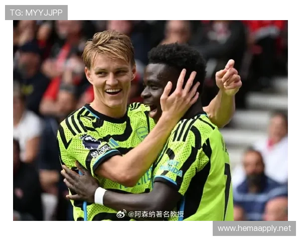 厄德高 vs 福登:英超技术流中场的组织与推进效率对比 厄德高 vs 福登:英超技术流中场的组织与推进效率对比