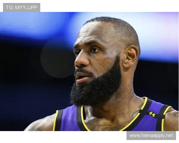 雷吉·米勒擅长无球跑动与挡拆，关键时刻三分命中率明显高于队友